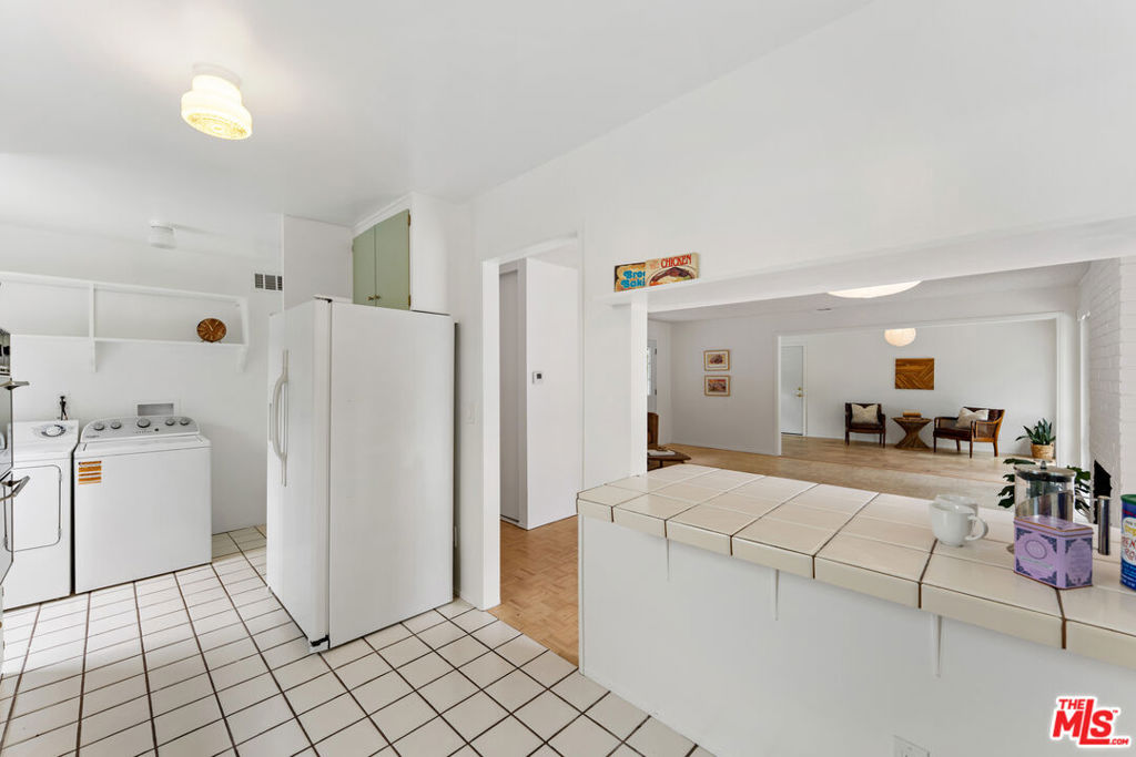 22736 Cantlay Street Property Photo 16