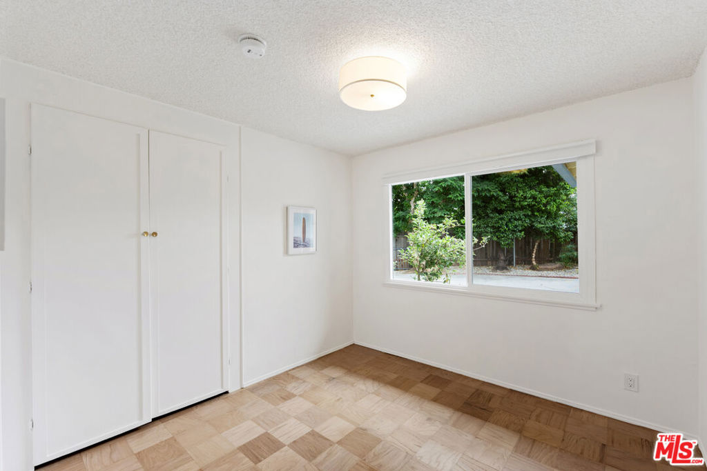 22736 Cantlay Street Property Photo 26