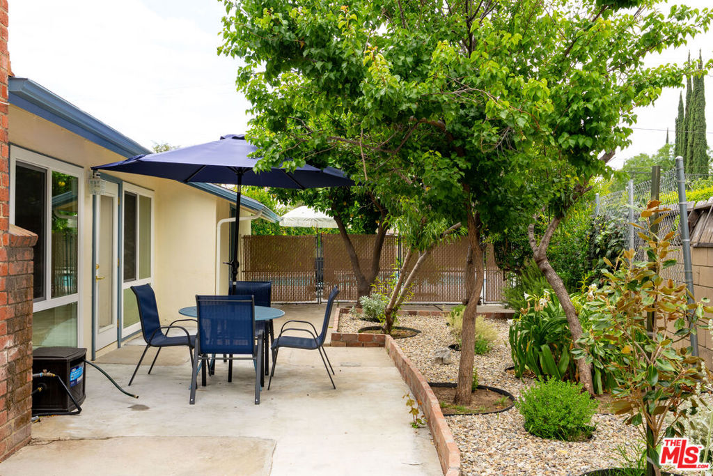 22736 Cantlay Street Property Photo 27