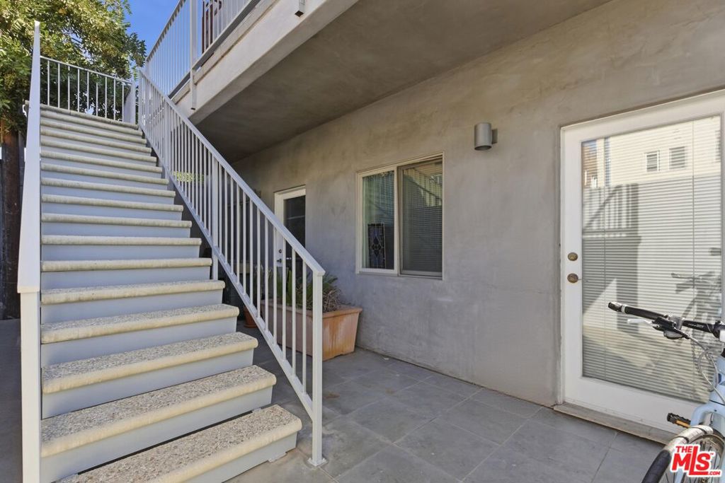 635 N Windsor Boulevard Property Photo 13
