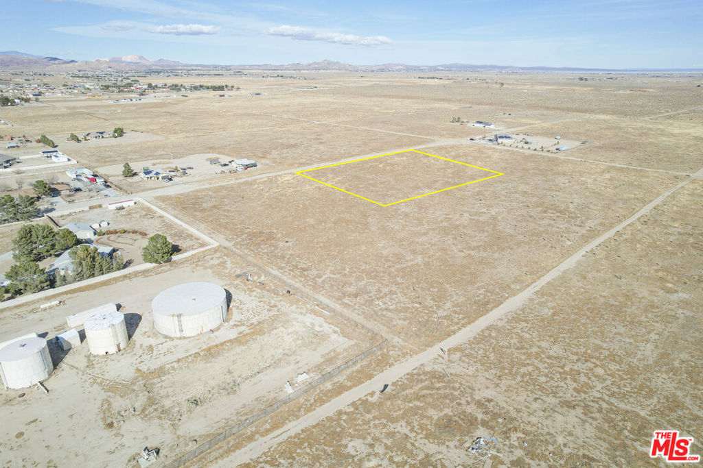 0 Avenue A-10 Property Photo 8