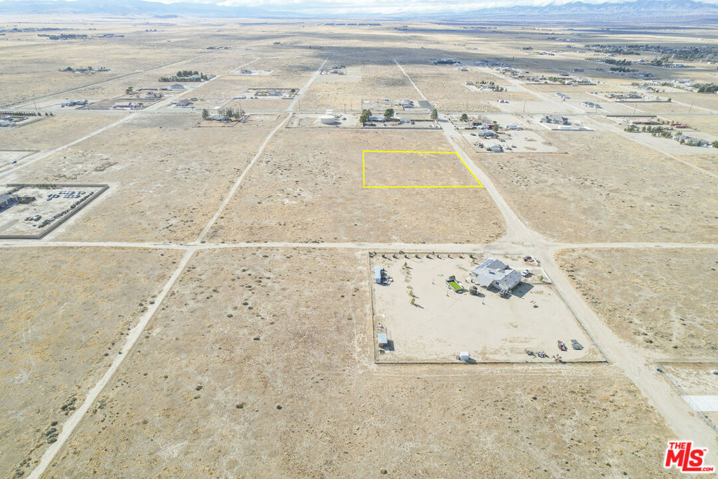 0 Avenue A-10 Property Photo 11