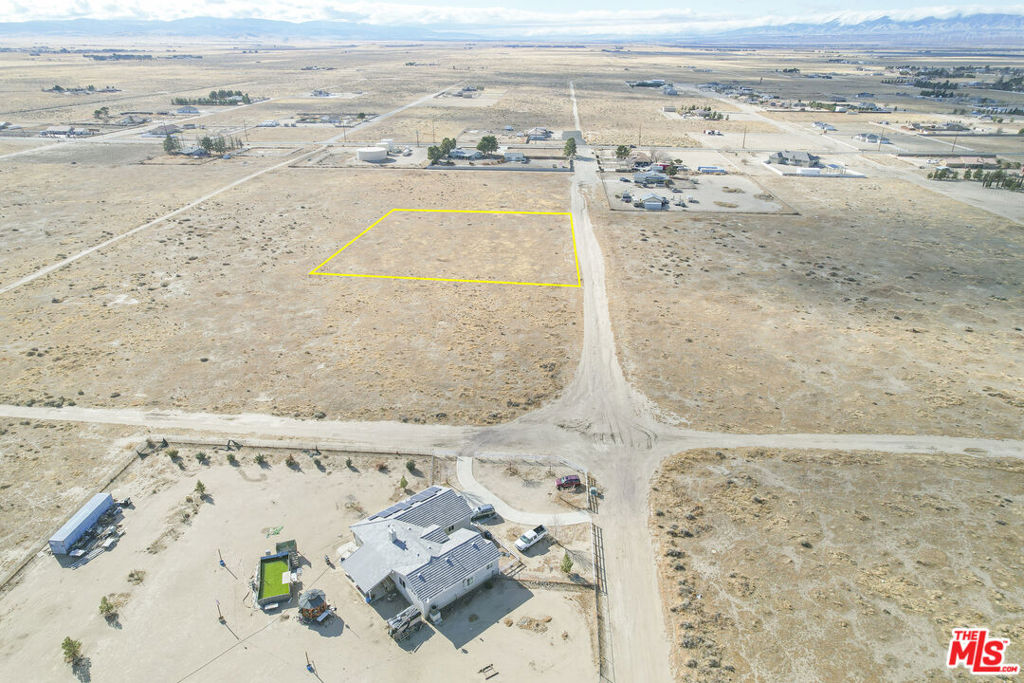 0 Avenue A-10 Property Photo 15