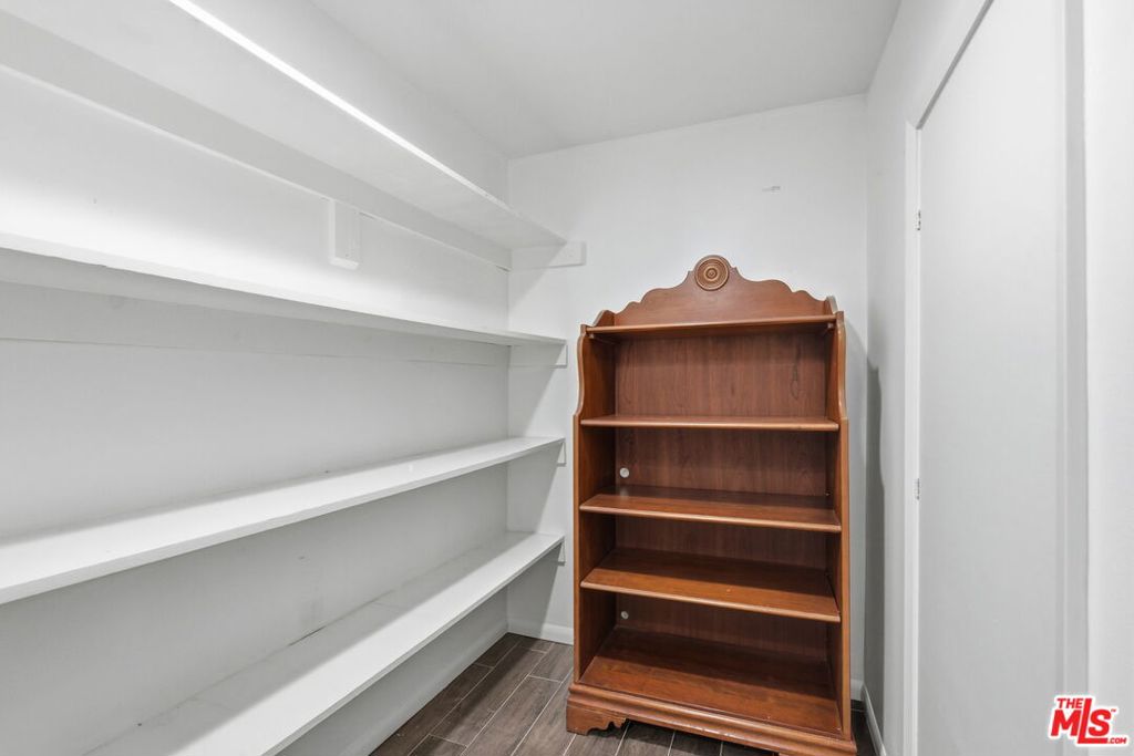 9820 Yoakum Drive Property Photo 18