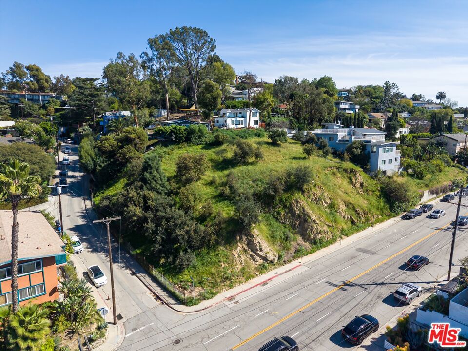 2280 Glendale Boulevard Property Photo 3