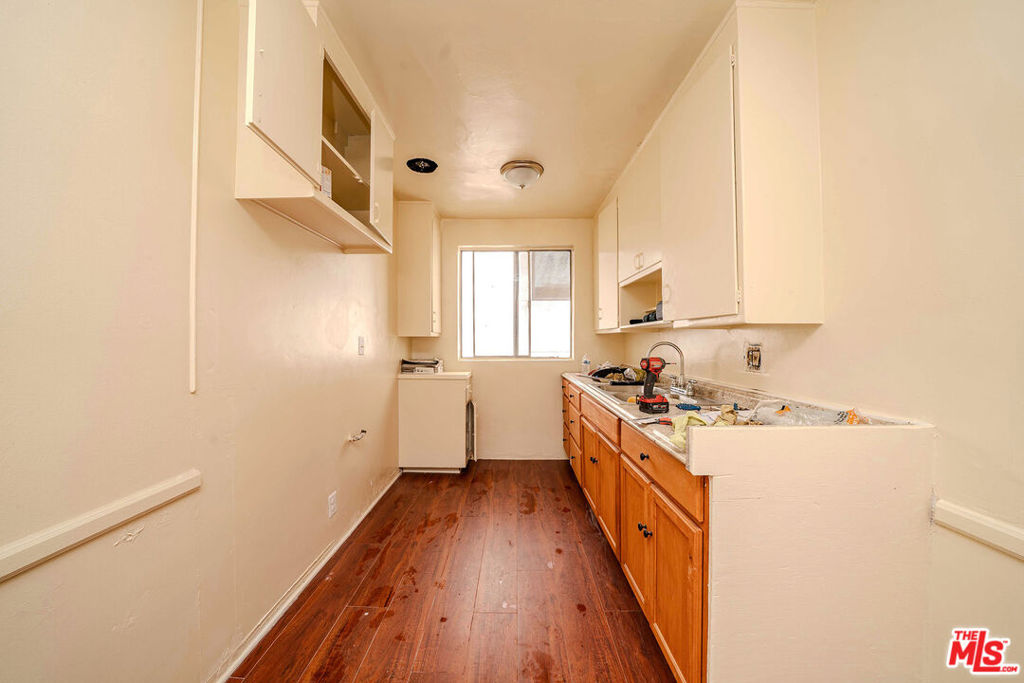 932 Fedora Street Property Photo 22