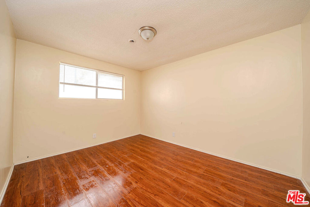 932 Fedora Street Property Photo 23