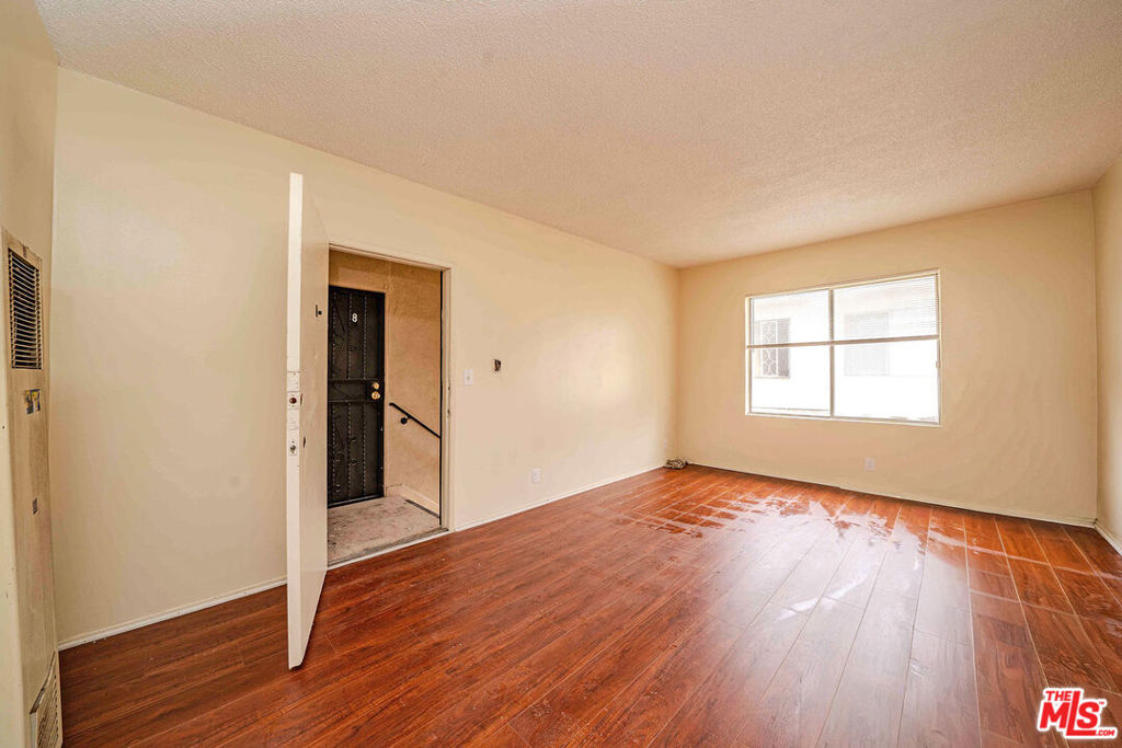 932 Fedora Street Property Photo 25