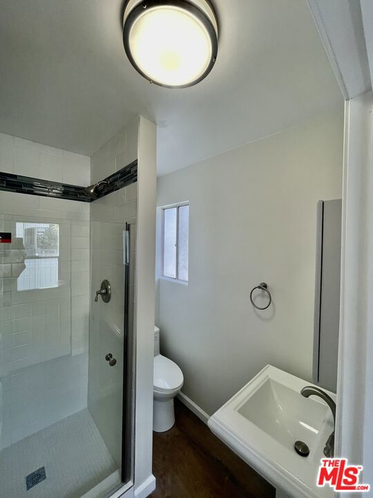 515 E 21st Street Property Photo 11