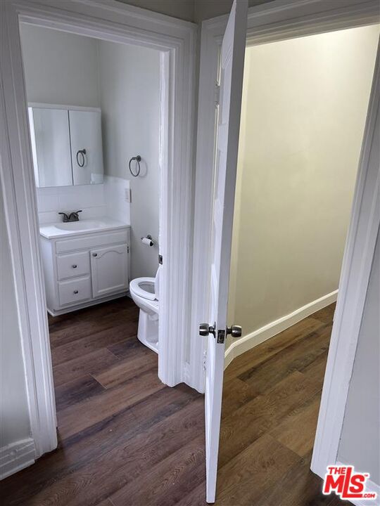 515 E 21st Street Property Photo 14