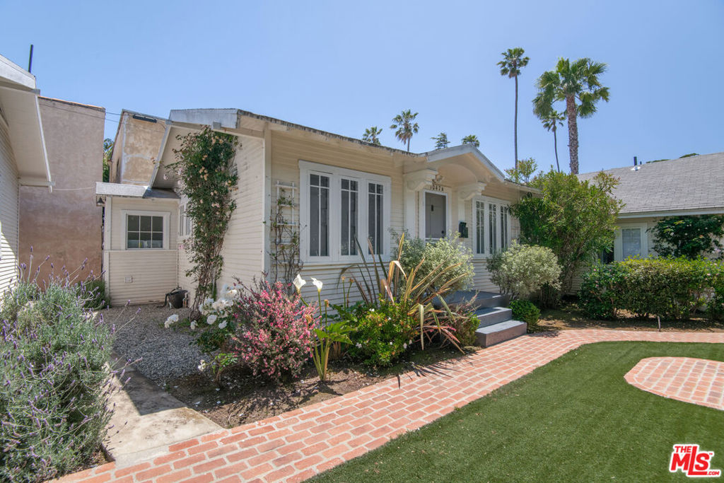1047 9th Street Property Photo 12