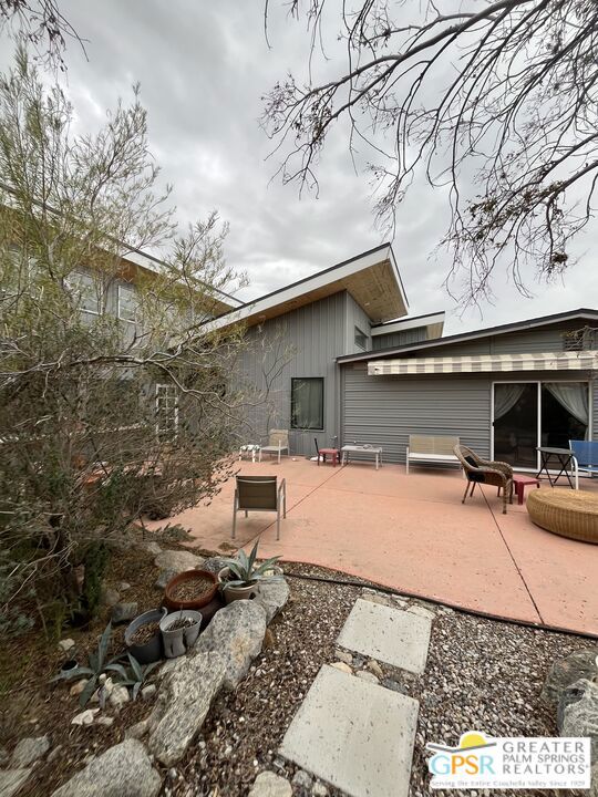 18568 Ford Avenue Property Photo