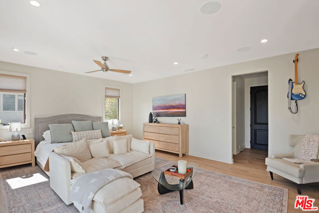 16820 Oak View Drive Property Photo 26