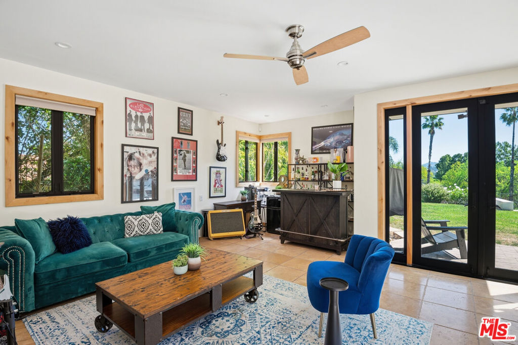 16820 Oak View Drive Property Photo 35
