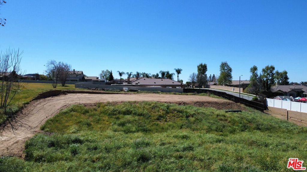 35425 Fir Avenue Property Photo 21