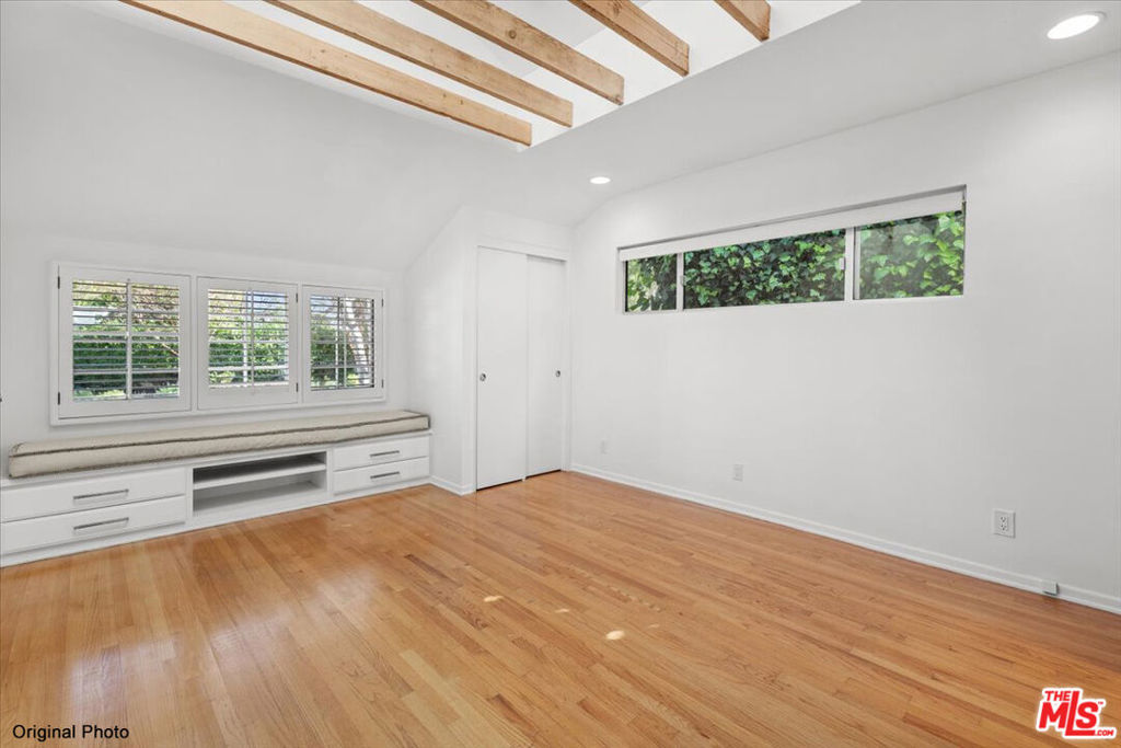 4031 Hollyline Avenue Property Photo 16