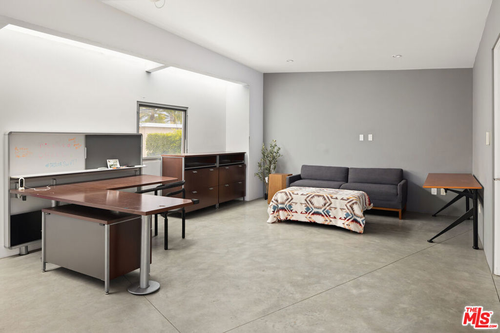 710 Milwood Avenue Property Photo 37