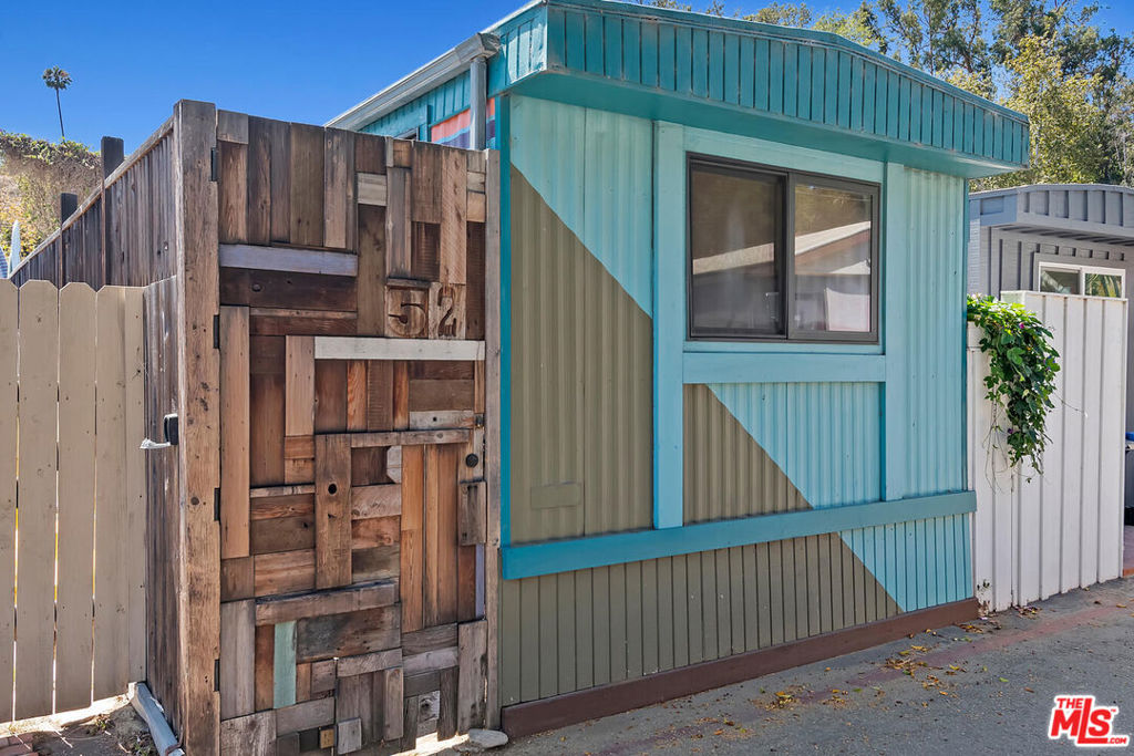 52 Paradise Cove Property Photo 15