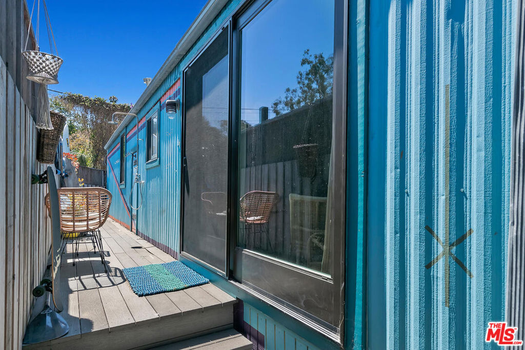 52 Paradise Cove Property Photo 16
