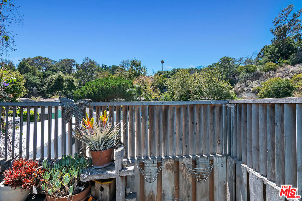 52 Paradise Cove Property Photo 29