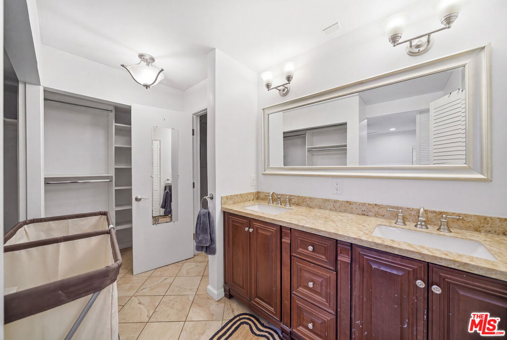 835 S Lucerne Boulevard 105 Property Photo 14