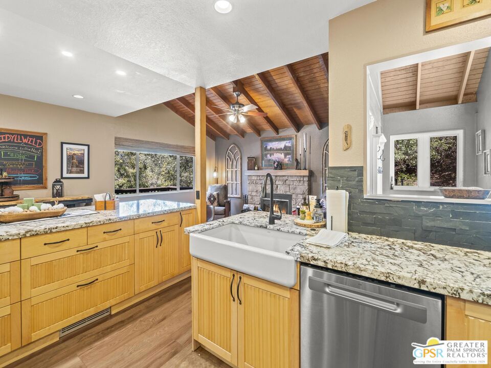 53825 Marian View Drive Property Photo 9