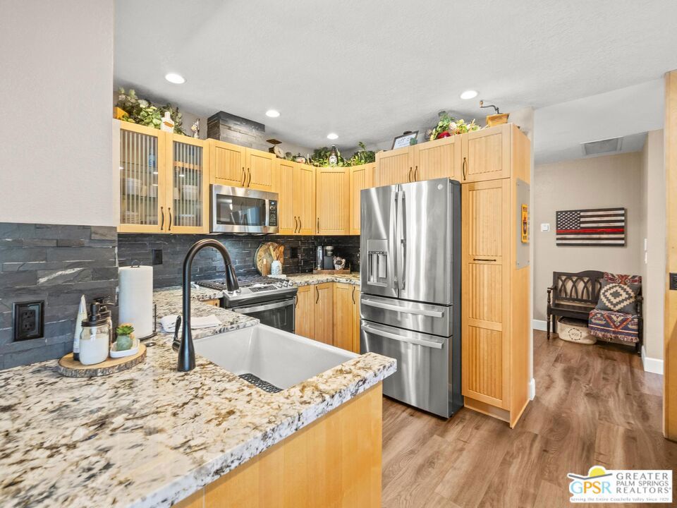 53825 Marian View Drive Property Photo 10