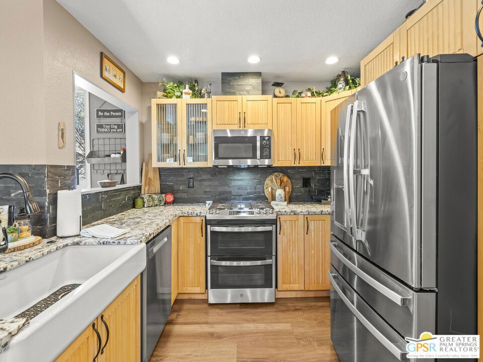 53825 Marian View Drive Property Photo 11