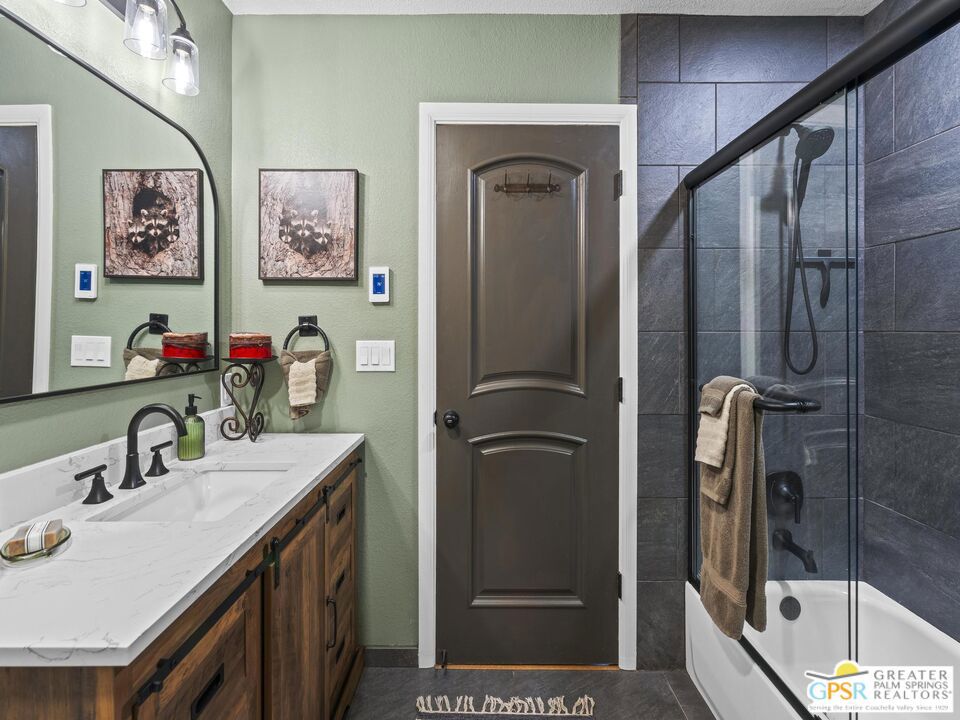 53825 Marian View Drive Property Photo 21