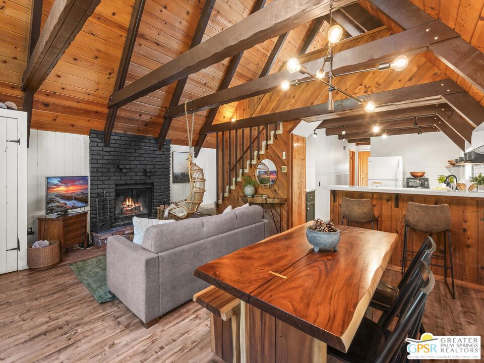 55055 John Muir Road Property Photo 10