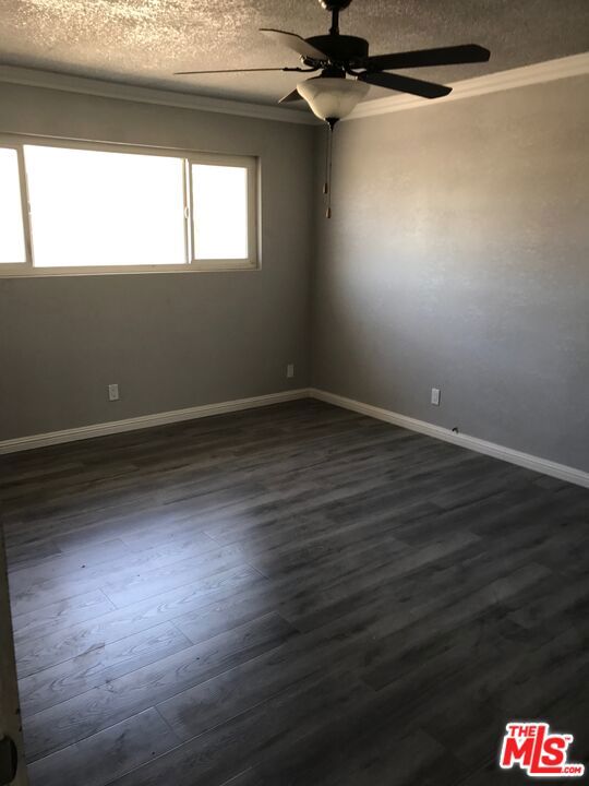 2018 S Longwood Avenue 4 Property Photo 15