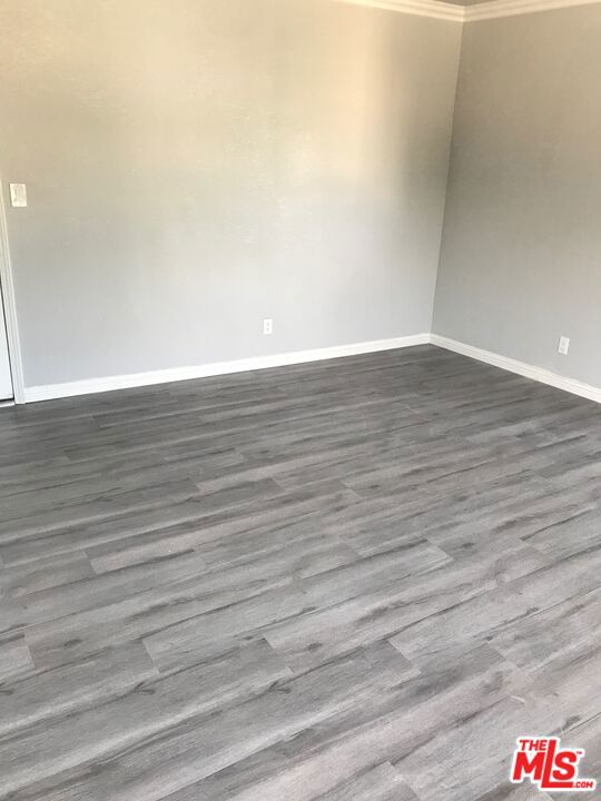 2018 S Longwood Avenue 4 Property Photo 16