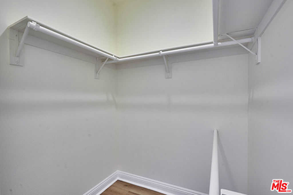 345 S Gramercy Place Ph3 Property Photo 6