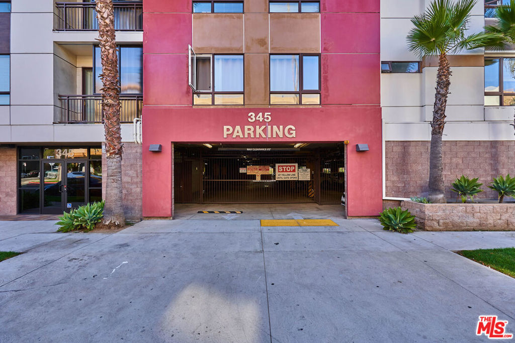345 S Gramercy Place Ph3 Property Photo 12
