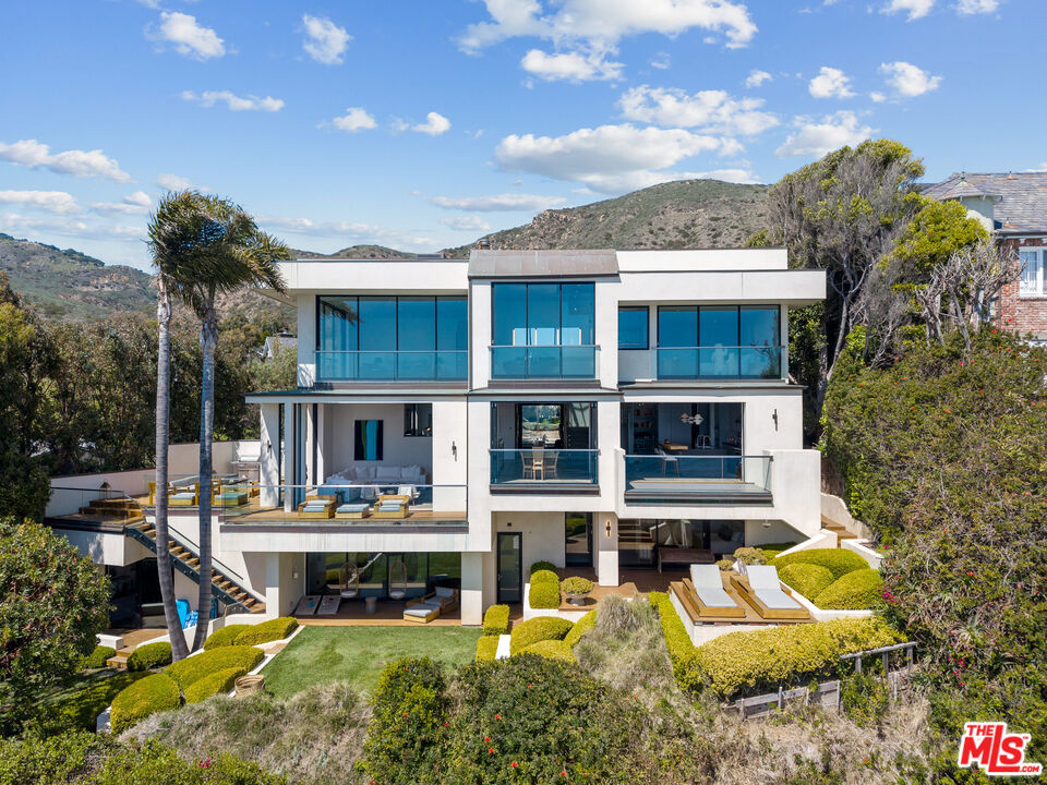 31824 Seafield Drive Property Photo 1