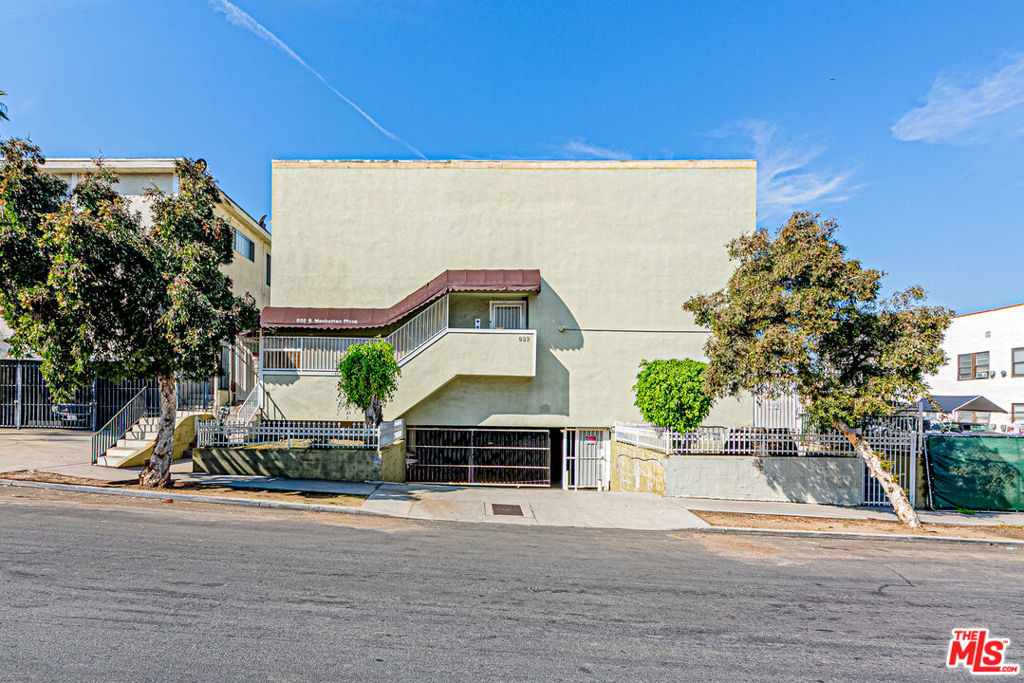 933 S Manhattan Place Property Photo 1
