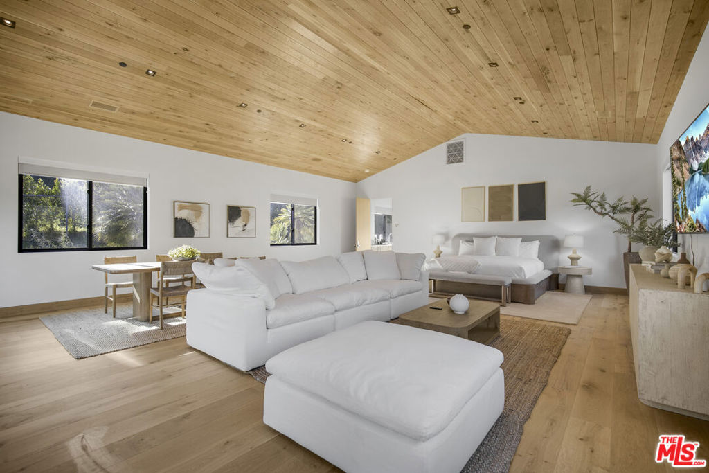 1754 Lechusa Road Property Photo 17