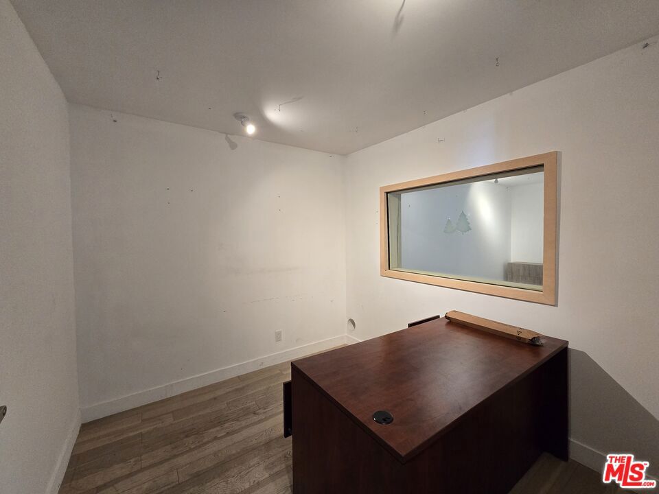 6025 N Figueroa Street D Property Photo 19