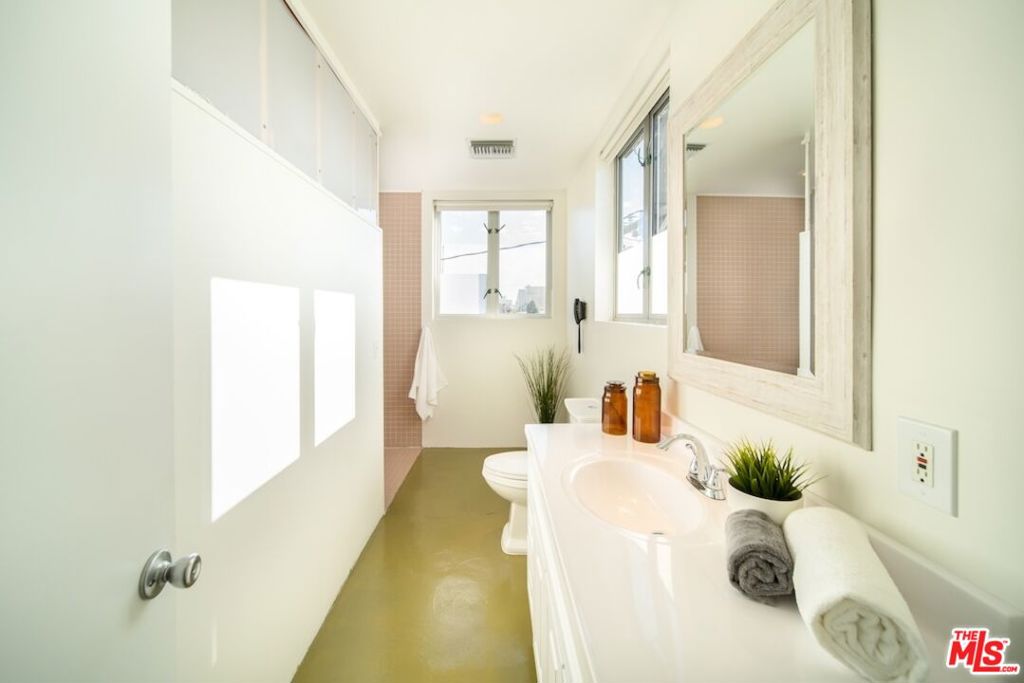 46 Rose Avenue Property Photo 28