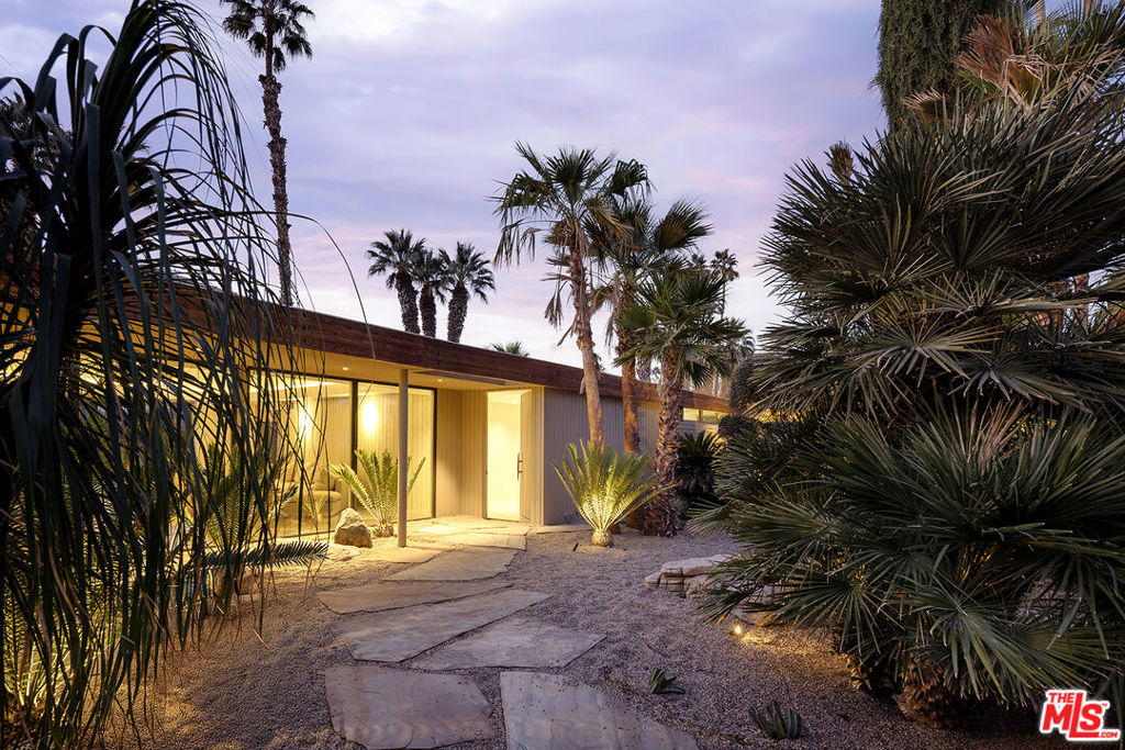 40281 Sand Dune Road Property Photo 4