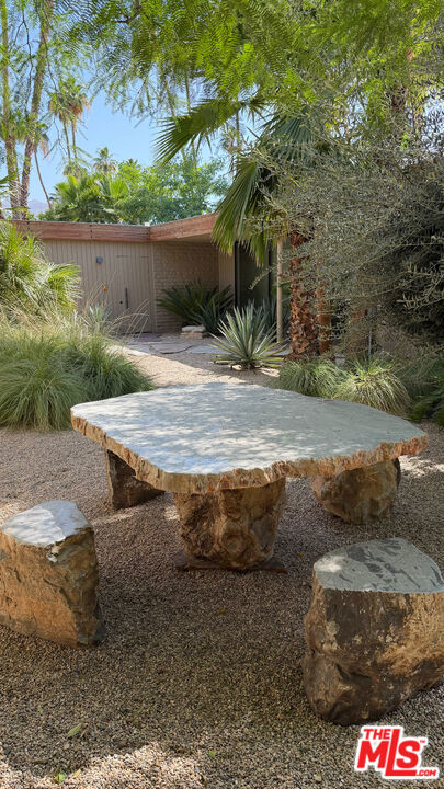 40281 Sand Dune Road Property Photo 5