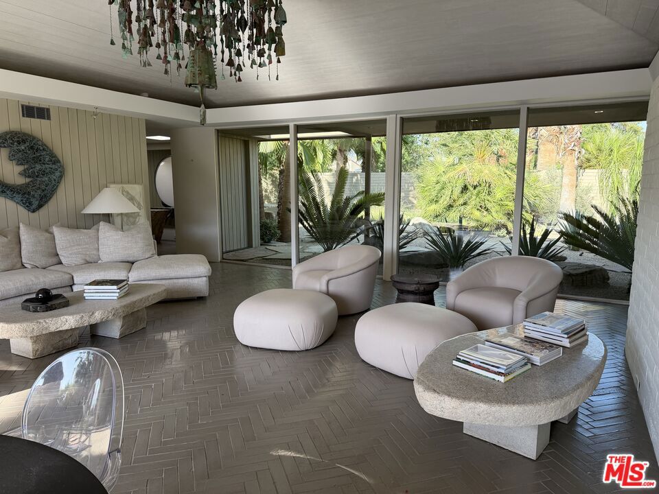 40281 Sand Dune Road Property Photo 7