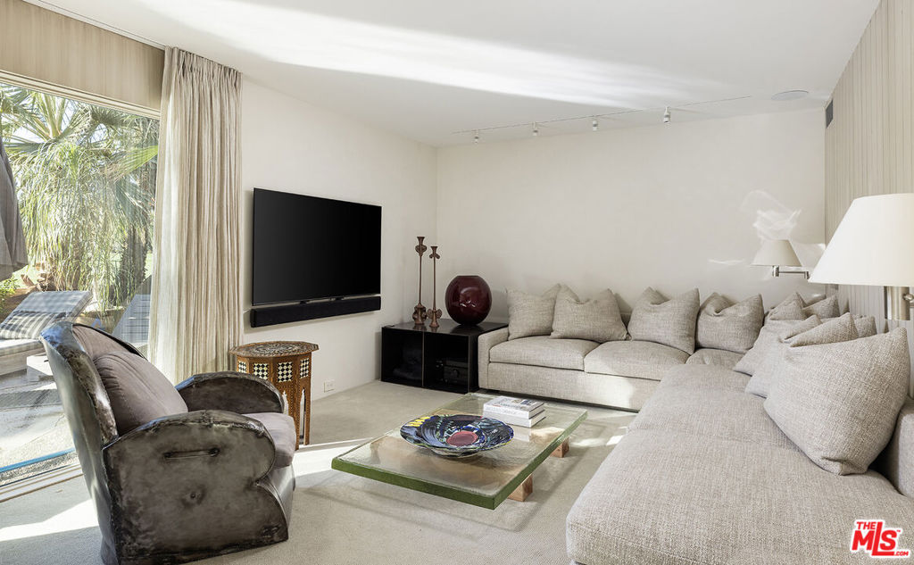 40281 Sand Dune Road Property Photo 9