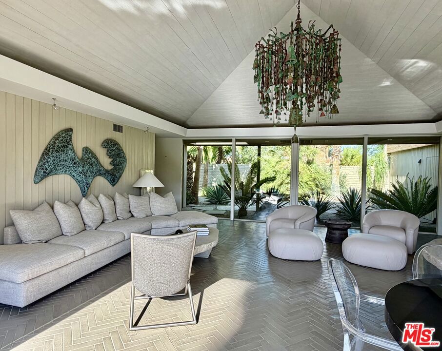 40281 Sand Dune Road Property Photo 13