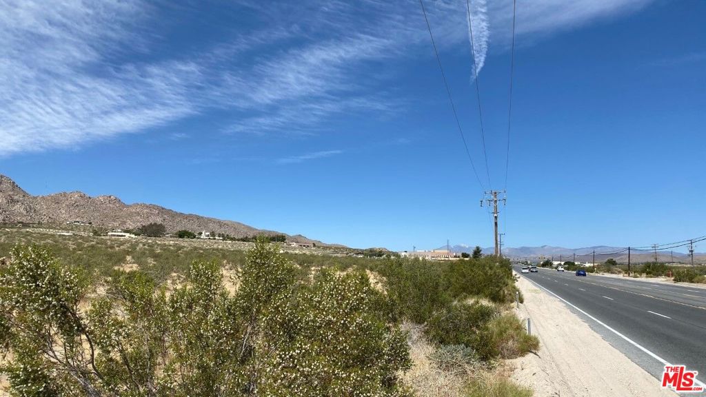 63793 Twentynine Palms Highway Property Photo 4