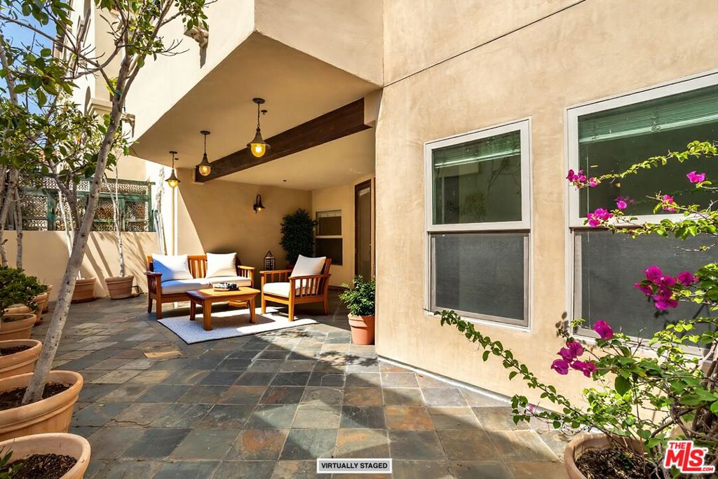 10364 Almayo Avenue 103 Property Photo 2