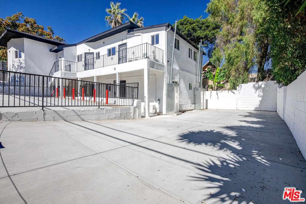 146 Witmer Street Property Photo 3