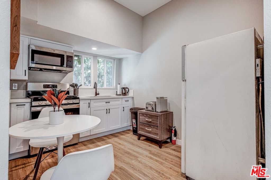 146 Witmer Street Property Photo 10