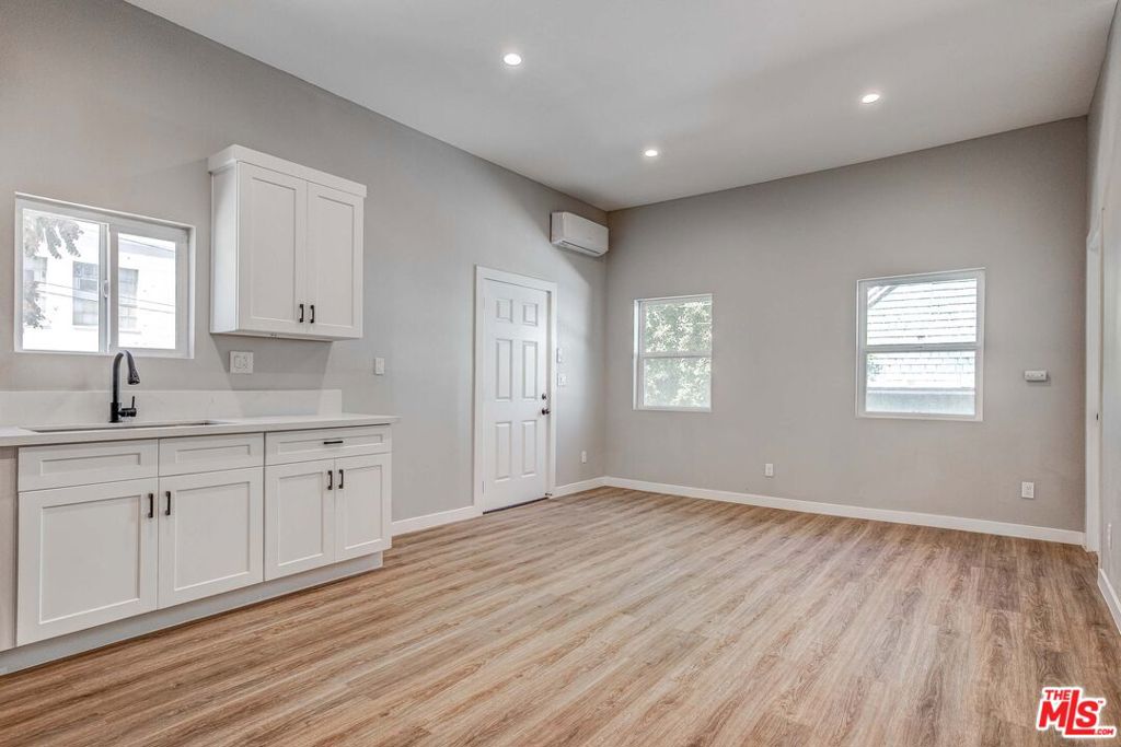146 Witmer Street Property Photo 37