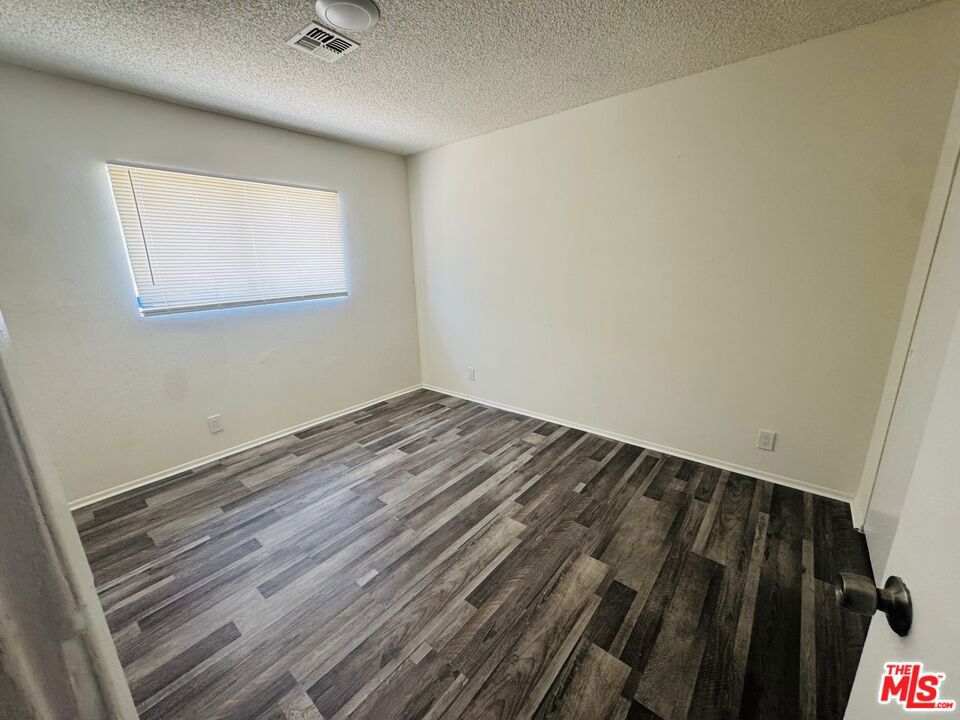 45119 Beech Avenue A Property Photo 3